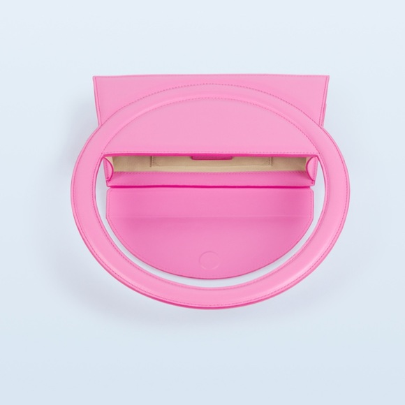 Jacquemes Le Sac Rond bag in pink - Picture 5 of 10